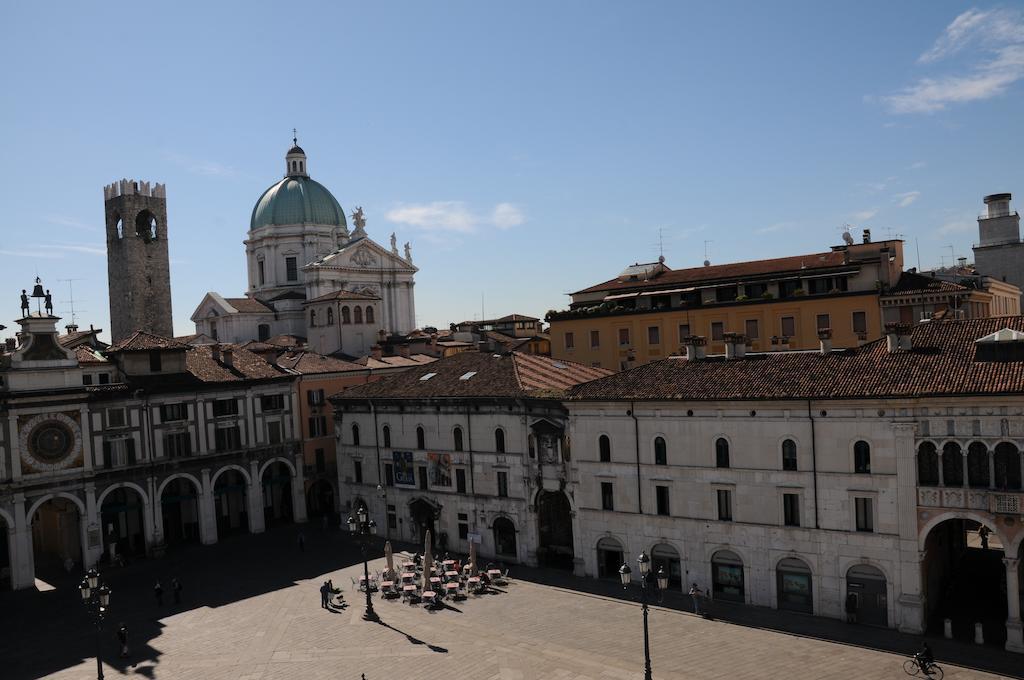 Camera Con Vista Brescia Bilik gambar