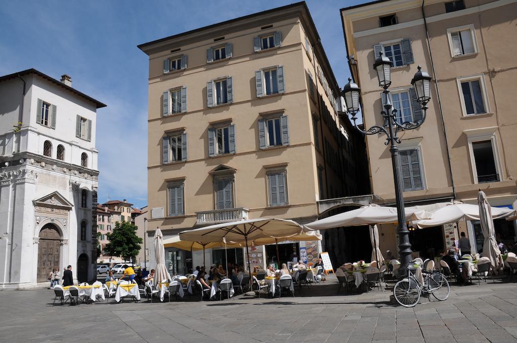 Camera Con Vista Brescia Bilik gambar